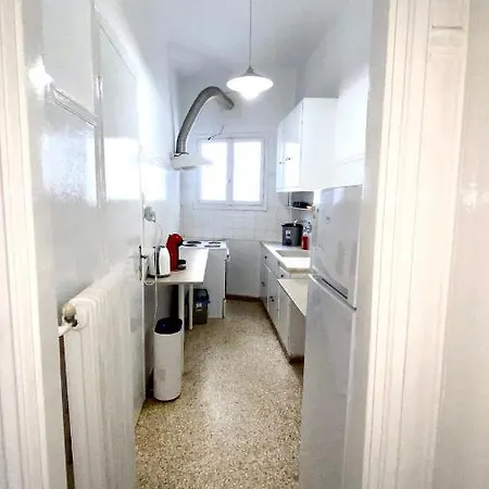 The Bohemian In Exarcheia Center Apartment *